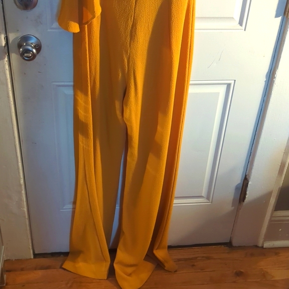 Beautiful Golden Yellow One shoulder Jumpsuit - Picture 4 of 4
